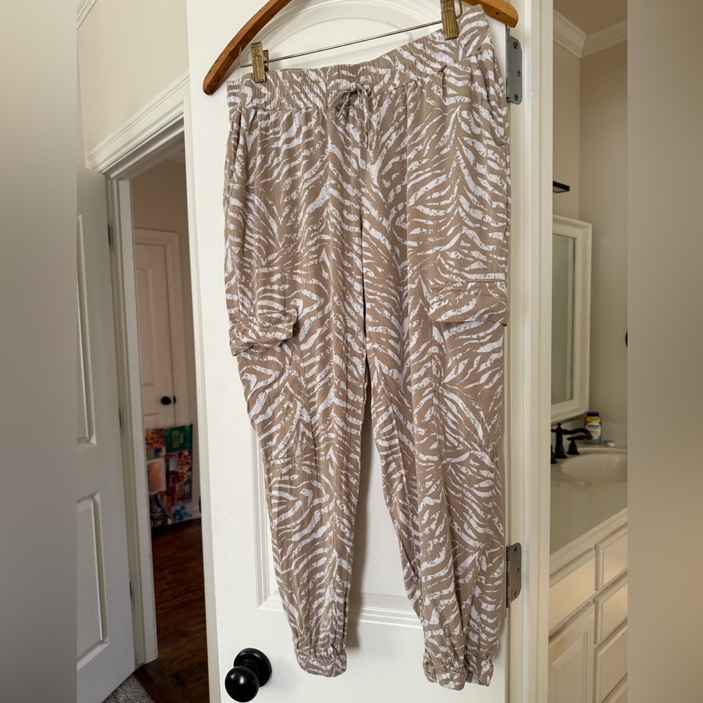 Liverpool Beige and White Printed Jogger Pants